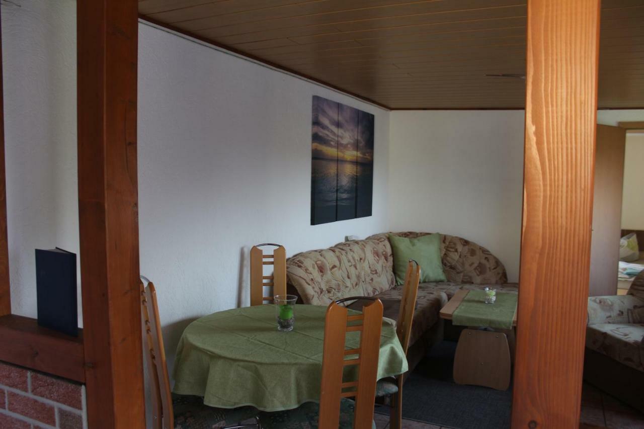 Bungalow Gross Dratow Exterior foto